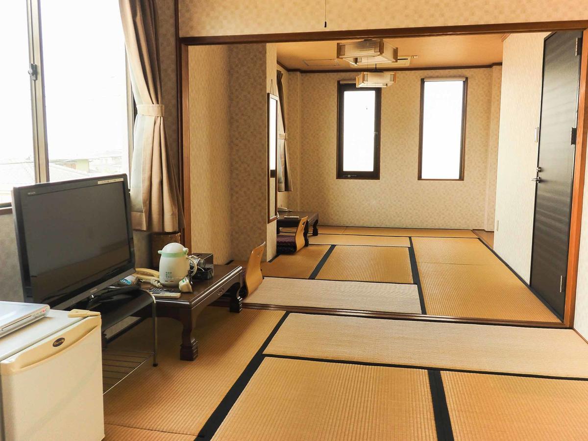 ホテル 小松荘 鳥栖市 エクステリア 写真